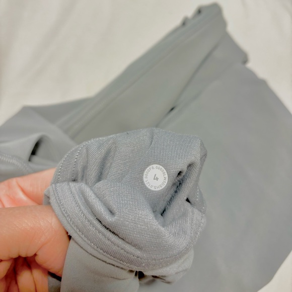 Lululemon Align High Rise Pant with pockets 25” - Picture 6 of 6
